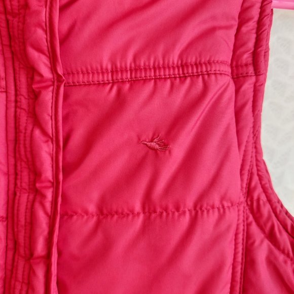 Sleeveless red puffer jacket - Picture 8 of 14